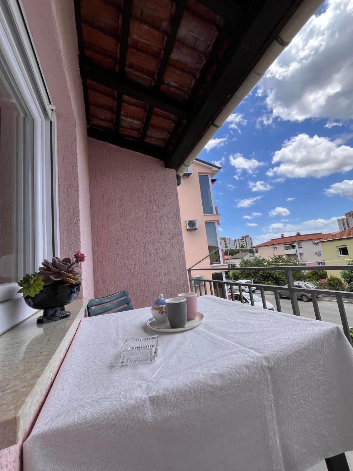 Apartments Mirijana Пула Екстер'єр фото