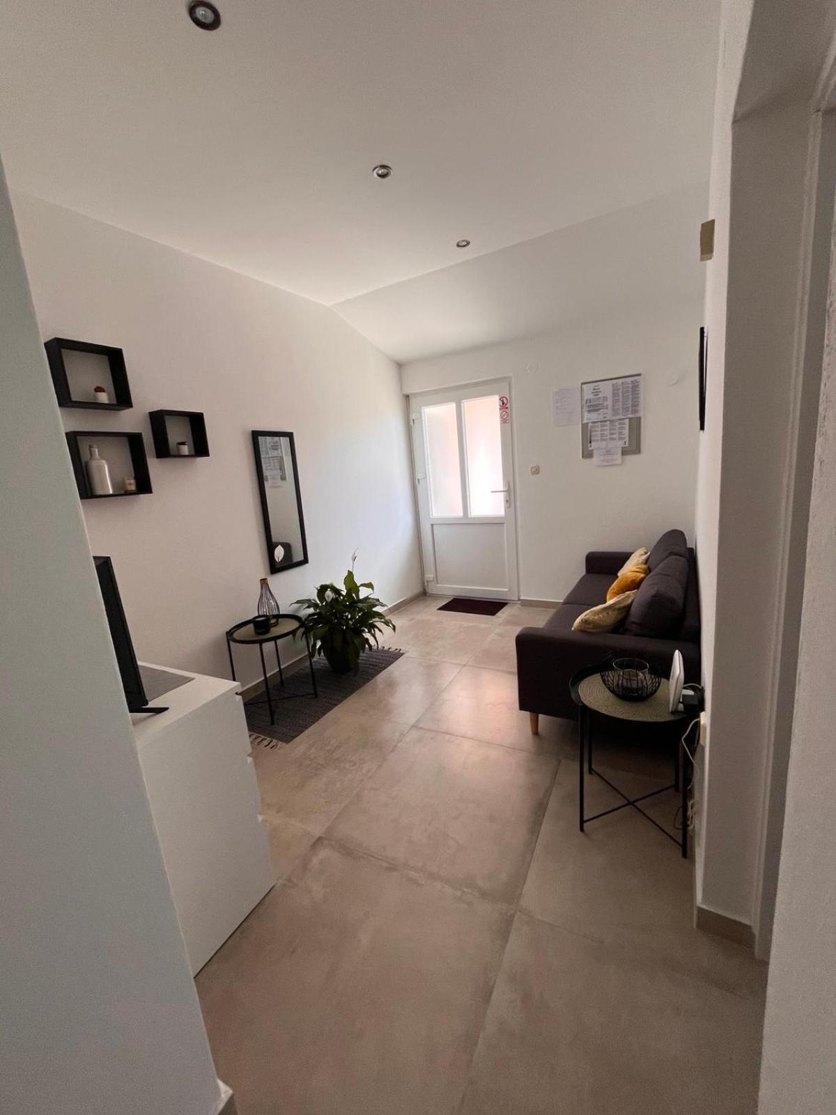 Apartments Mirijana Пула Екстер'єр фото