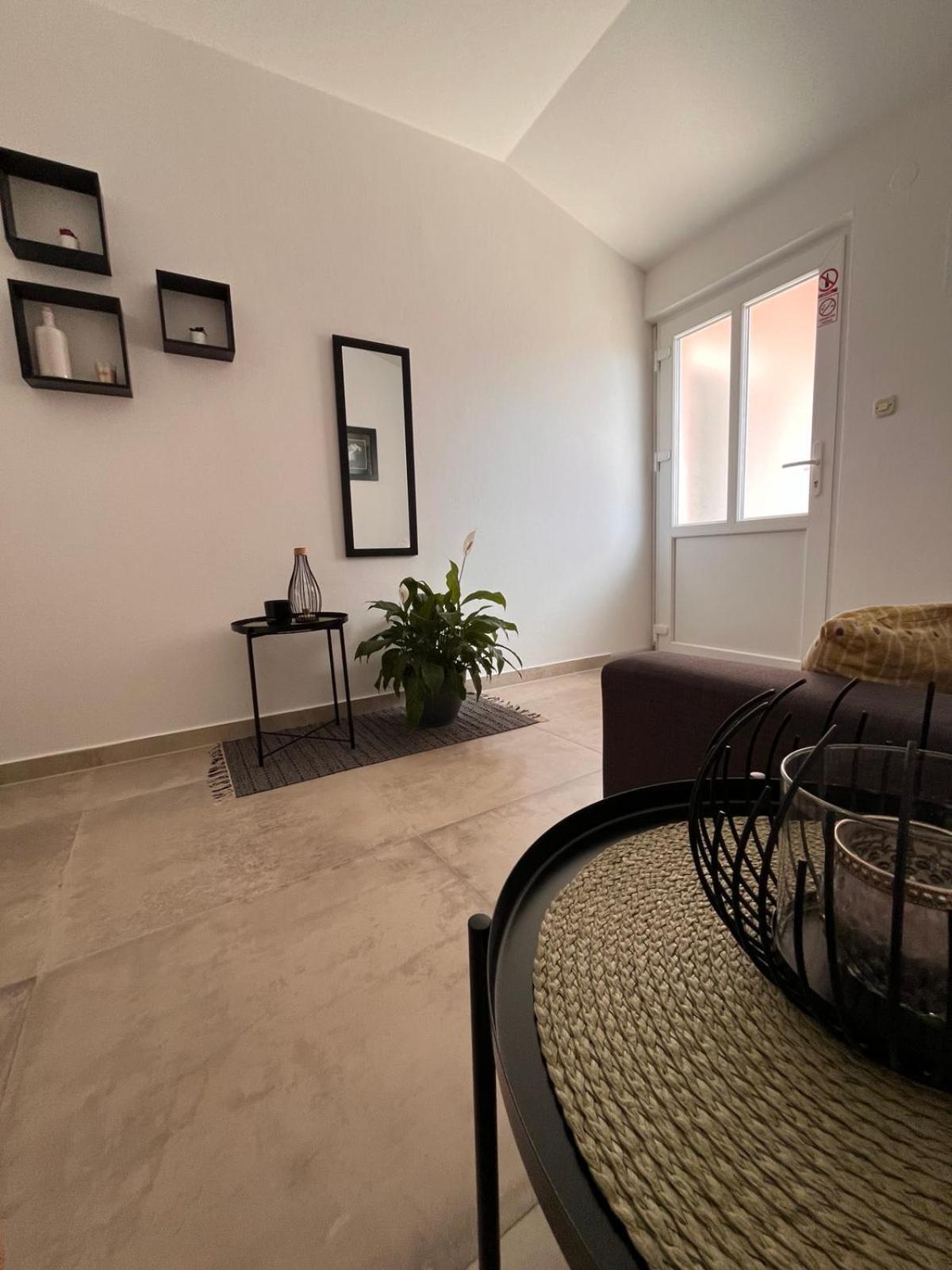 Apartments Mirijana Пула Екстер'єр фото