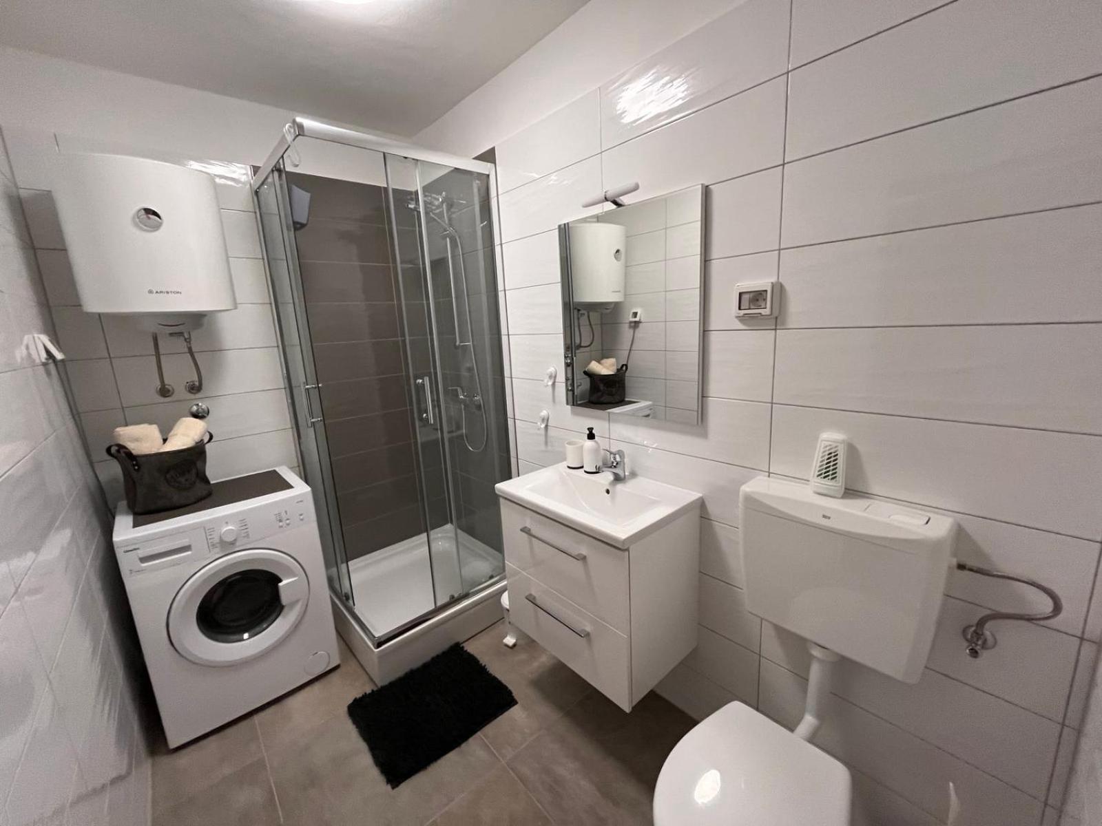 Apartments Mirijana Пула Екстер'єр фото